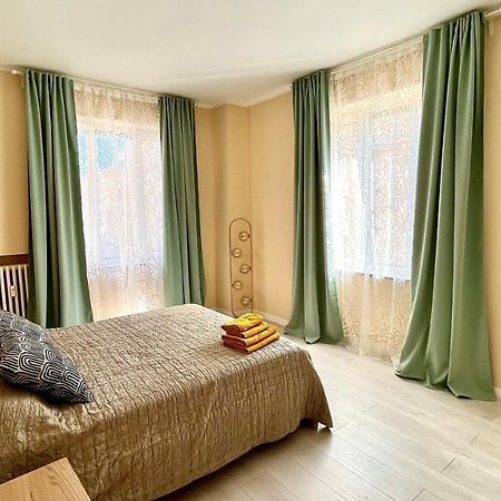 New Apartment, Near Metro Monte Grappa Turin Bagian luar foto
