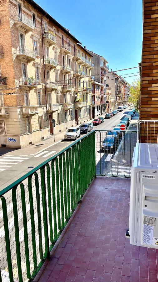 New Apartment, Near Metro Monte Grappa Turin Bagian luar foto