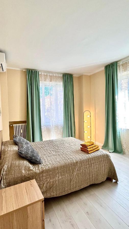 New Apartment, Near Metro Monte Grappa Turin Bagian luar foto