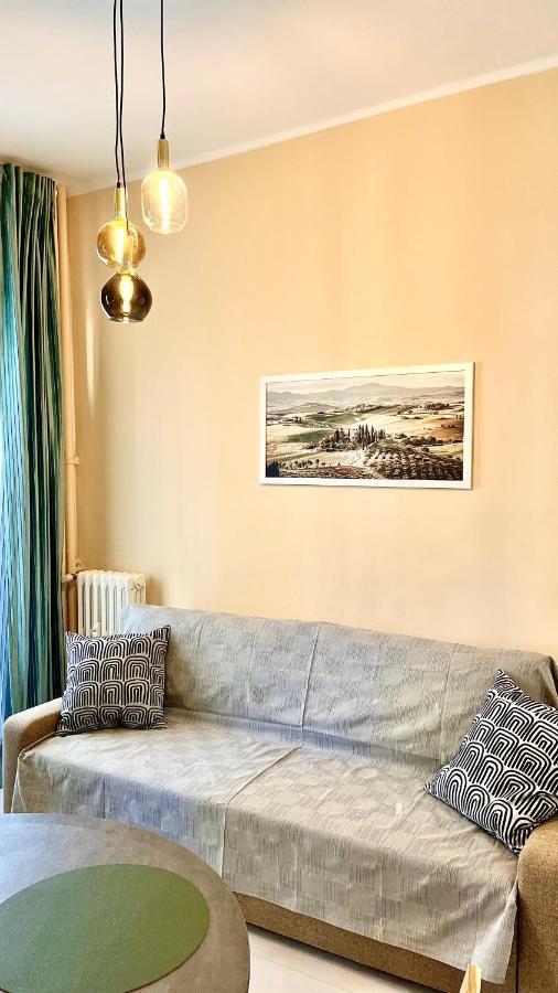 New Apartment, Near Metro Monte Grappa Turin Bagian luar foto